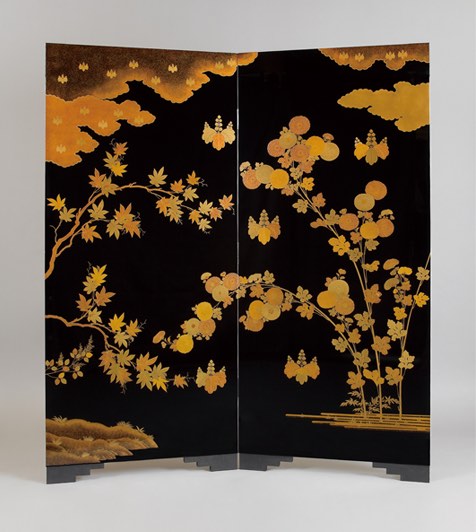 復元的蒔絵屏風「源氏雲に菊楓と五七桐紋散らし」